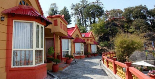 रिसोर्टमा आउन थाले पाहुना